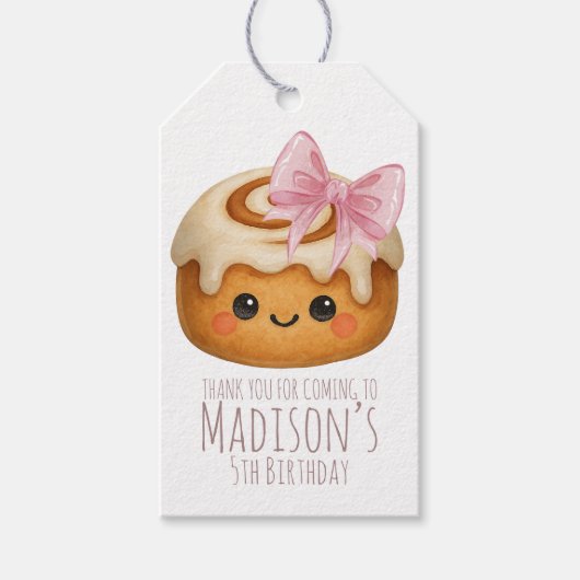 Cute Cinnamon Roll Bun Girl Birthday Party Cadeaulabel (Voorkant)