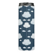 Cute Clouds Pattern – Soft Kawaii Sky Design Thermosbeker (Achterkant)