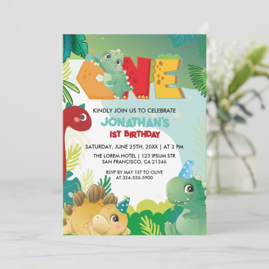 Cute Colorful Dinosaur Boys First Birthday  Kaart (Staand voorkant)