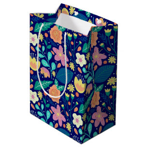 Cute colorful spring flower patroon medium cadeauzakje