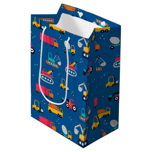 Cute Construction Movers Pattern Medium Cadeauzakje (Voorkant Gekanteld)