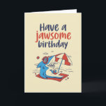 Cute Cool Shark Pun Funny Jawsome Birthday Kaart<br><div class="desc">Grappig en schattig verjaardagskaart voor degenen die van puns en humor houden. Ideaal om je vrienden en familie geluk te wensen met hun verjaardag. Bezoek onze winkel voor meer collectie met verjaardagskaarten. Je zult iets coole,  humoristische en soms sarcastische verjaardagskaarten vinden voor je speciale iemand.</div>