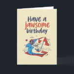 Cute Cool Shark Pun Funny Jawsome Birthday Kaart<br><div class="desc">Grappig en schattig verjaardagskaart voor degenen die van puns en humor houden. Ideaal om je vrienden en familie geluk te wensen met hun verjaardag. Bezoek onze winkel voor meer collectie met verjaardagskaarten. Je zult iets coole,  humoristische en soms sarcastische verjaardagskaarten vinden voor je speciale iemand.</div>