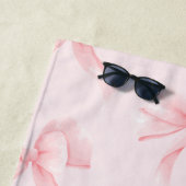 Cute Coquette Pink Bow Girl Strandlaken (In situ)