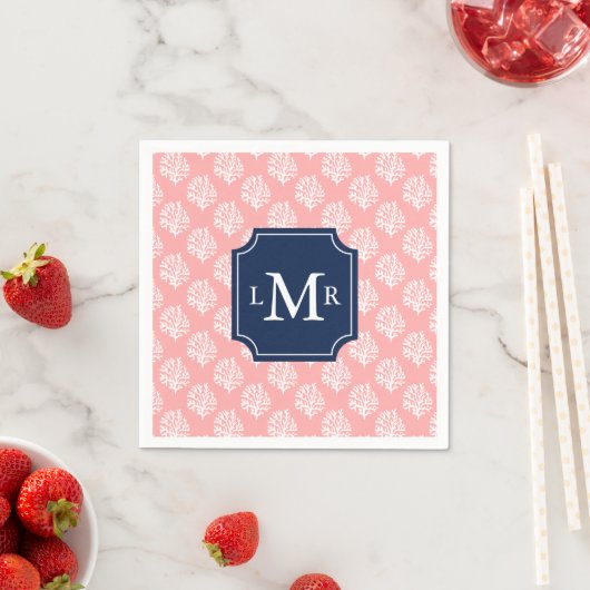 Cute Coral Pattern en Blue Monogram Servet (Insitu)