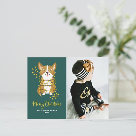 Cute Corgi in String Lights Merry-kerstfoto Feestdagenkaart (Staand voorkant)