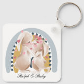 Cute Couple Bunny Rainbow Gepersonaliseerd hem haa Sleutelhanger (Achterkant)