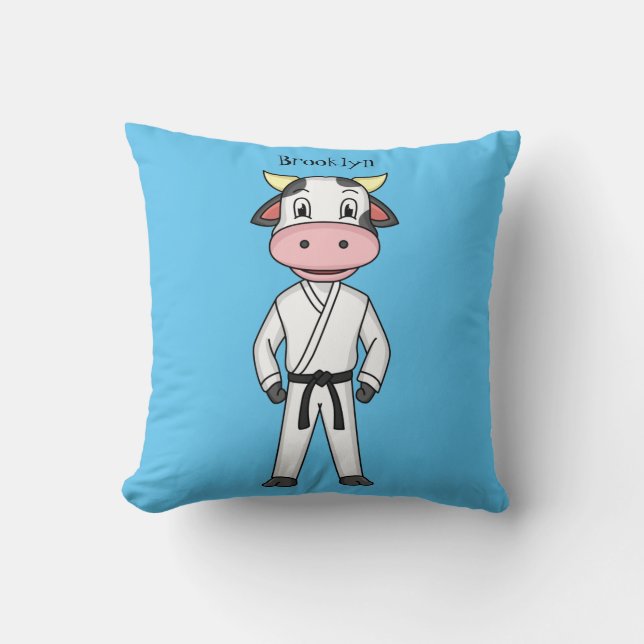 Cute cow in kung fu suit cartoon  kussen (Voorkant)