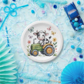 Cute Cow on Tractor Boy Birthday Party Papieren Bordje (Feest)