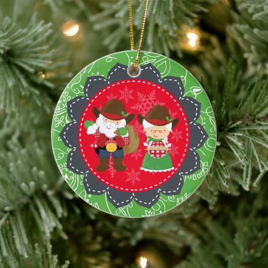 Cute Cowboy Santa en Mrs Clause 1 Kerstmis Keramisch Ornament (Boom)