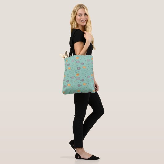 Cute & Cozy Sleepy Cat Dreams Pattern Tote Bag (Op model)