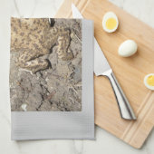 Cute Crawling Toad Kitchen Towel Theedoek (Quarter Fold)