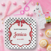 Cute Crimson Bow Birthday Papieren Bordje (Feest)