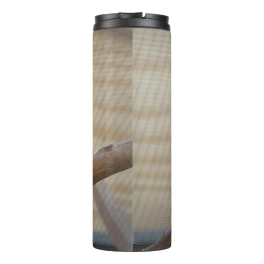 Cute Crouching Squirrel op Branch Thermosbeker (Achterkant)