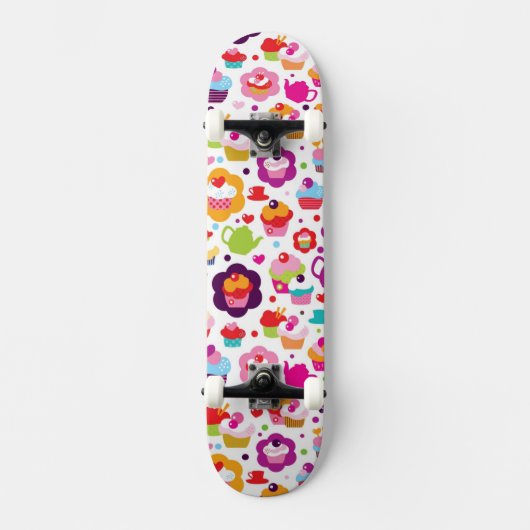 Cute cup cake en theepot skateboard (Voorkant)