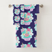 Cute Cupcake en Happy Ice Cream Pattern Bad Handdoek (Insitu)