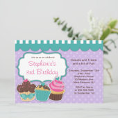 Cute Cupcakes Girls Birthday Party Invitation Kaart (Staand voorkant)