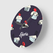 Cute cupcakes op blauw ronde klok (Hoek)