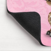 Cute Curious Baby Giraffe Wearing Glasses on Roze Muismat (Hoek)