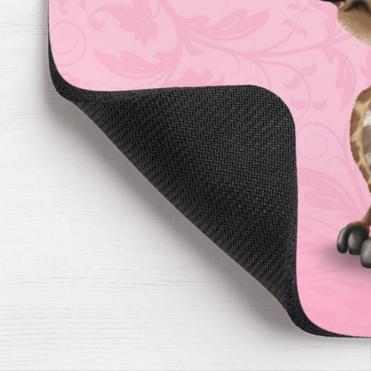 Cute Curious Baby Giraffe Wearing Glasses on Roze Muismat (Hoek)