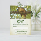 Cute Curious Squirrel Natuur Fotografie RSVP Kaartje (Staand voorkant)