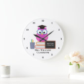 Cute Custom Classroom Pink Owl Teacher Monogram Grote Klok (Huis)