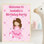 Cute Custom Princess Pink Kids Birthday Party Poster<br><div class="desc">Deze schattige roze prinses verjaardagsfeestje heet poster met een  brunette kleine meid met een mooie roze kogeljurk. Geef dit leuke kinderfeest een persoonlijk tintje met de naam en de leeftijd van je kind in het mooie paars tussen het leuke hartpatroon.</div>