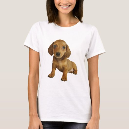 Cute Dachshund Puppy (Cream Brown) zittend T-shirt (Voorkant)