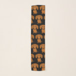 Cute Dachshunds Pattern | Wiener Hondenliefhebber Sjaal<br><div class="desc">Deze stijlvolle chiffon scarf is een leuk accessoire voor elk seizoen. Zwarte doek met een rood,  glad omhuld Dachshunds-patroon. Maakt een perfect cadeau voor wiener-hondenmoeders. Bekijk de Doodle World van Jenn voor meer hondenras over accessoires en cadeaus.</div>