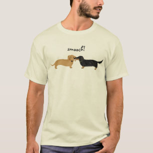 Cute Dachshunds Smooch   Wiener Dogs Love T-shirt