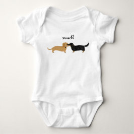 Cute Dachshunds Smooch | Wiener Hondenliefhebber Romper