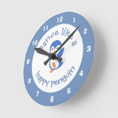 Cute Dance als een Happy Penguin Blue Ronde Klok (Hoek)