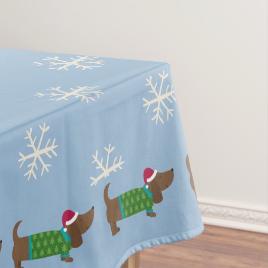 Cute Daschund en Snowflakes Blue geïllustreerd Tafelkleed (Voorbeeld)