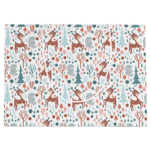 Cute Deer in Whimsical Forest Pattern Groot Cadeauzakje (Voorkant)