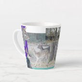 Cute Deer met Peacock Design Latte Mok (Linkerhoek)