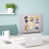 Cute Demon Hunters Stickers – Chibi Slayer Stijl (Laptop op bureau)