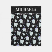Cute Dentist Dental Hygienist Tooth Pattern Black Fleece Deken (Voorkant)