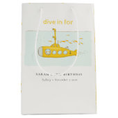 Cute Dive in underwater submarine Yellow Birthday Medium Cadeauzakje (Voorkant)