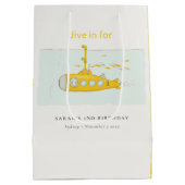 Cute Dive in underwater submarine Yellow Birthday Medium Cadeauzakje (Achterkant)