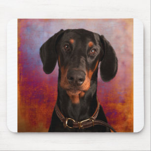 Cute Doberman Face on Colorful Background Muismat