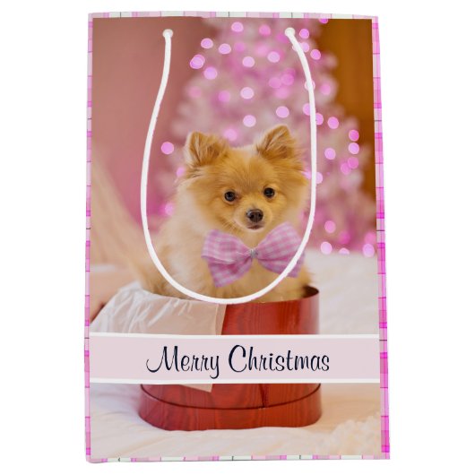 Cute Dog met Roze Bow-kerstfoto Medium Cadeauzakje (Voorkant)