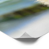 Cute Dog met zout Fur die naar het strand kijkt Poster (Hoek)