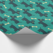 Cute Dog Pattern met Bone on Green Background Cadeaupapier (Hoek)