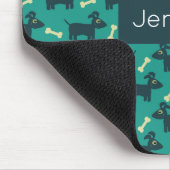 Cute Dog Pattern met Bone on Green Background Muismat (Hoek)