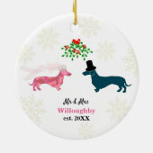 Cute Dogs Mistletoe Passen getrouwd Keepomwille Ke Keramisch Ornament (Achterkant)