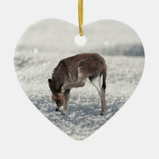 Cute Donkey in sneeuw Keramisch Ornament (Voorkant)
