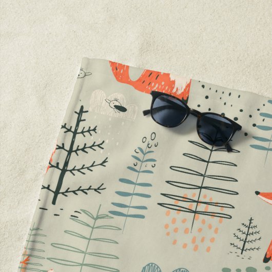 Cute Doodle Fox Forest Woodland Pattern Strandlaken (In situ)