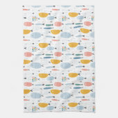 Cute Doodle School of Fish Pattern Theedoek (Verticaal)