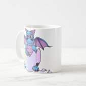 Cute Dragon Baby in Cracked Egg - Blauw / Paars Koffiemok (Voorkant links)