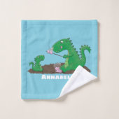 Cute dragons roasting marshmallows cartoon bad handdoek (Wasdoekje)